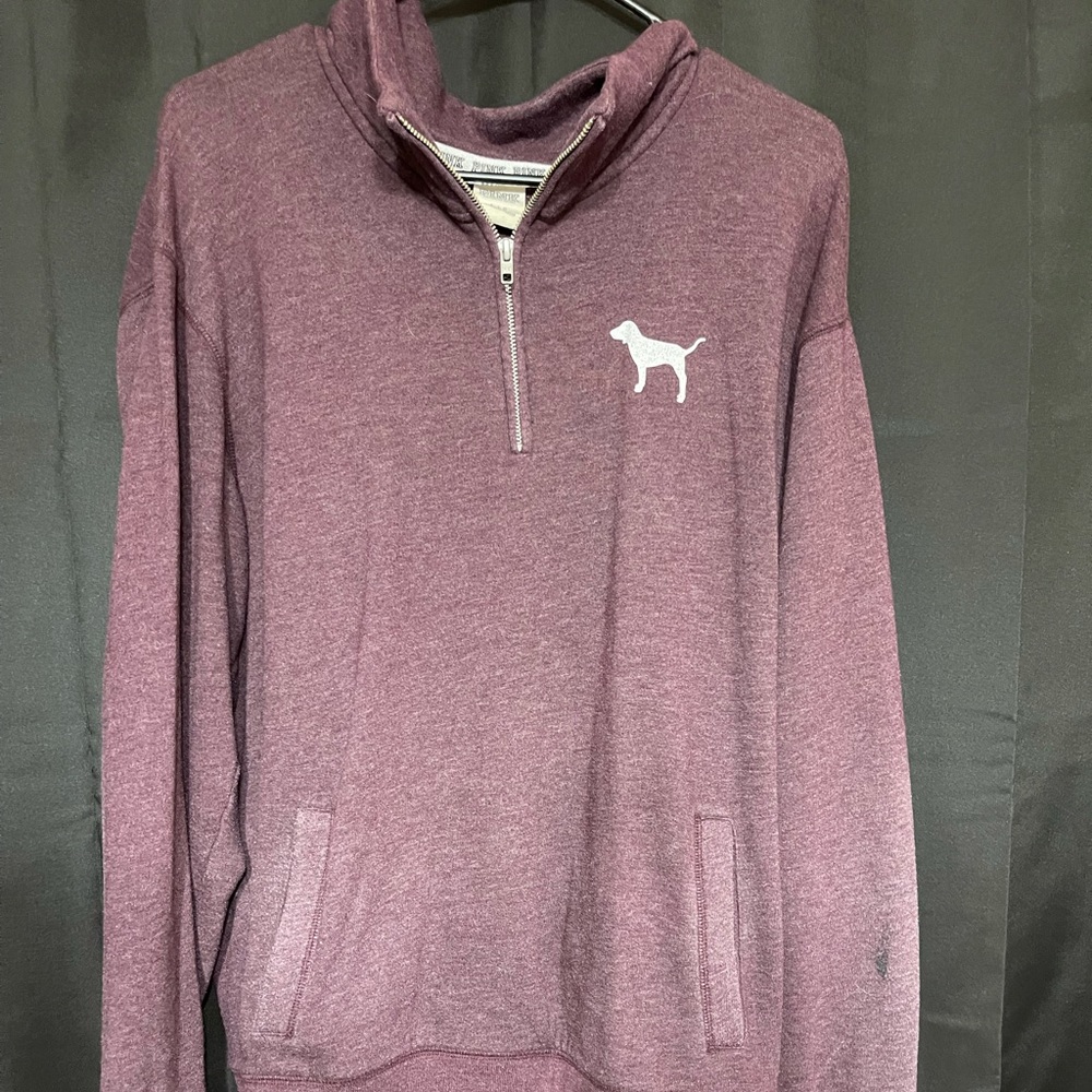 Maroon sweatshirt